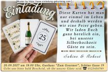 Die originelle Einladung zur Silberhochzeit mit dem Kartenspiel, auf dem sich Silberhochzeitsmotive befinden