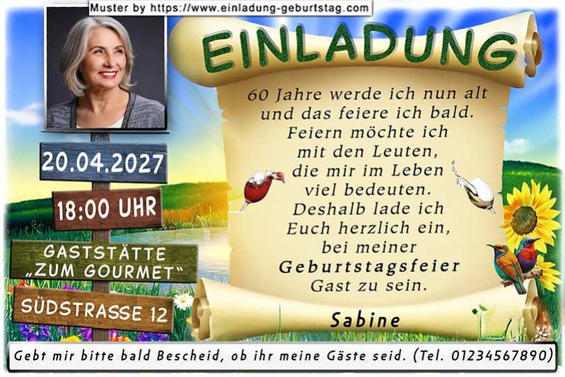Die Einladungskarte zum Geburtstag mit Ihrem Foto, das sich über einem Holzwegweiser befindet. Dort werden die Angaben zu Datum, Uhrzeit und Ort eingesetzt.