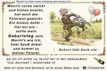 Die lustige Einladung zum Geburtstag - der lustige Mann mit dem Rollator hat sichtlich Spaß. Das Alter ist nicht so wichtig.