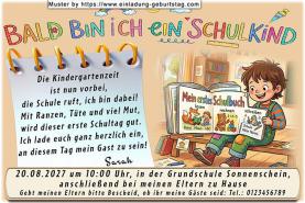 Die ausgefallene Einladung zur Einschulung mit dem Schulkind und seinen ersten Büchern